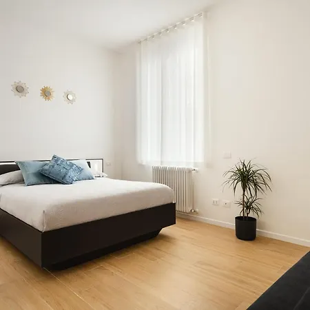 Apartment Golden Teal&silver Birch Bergamo